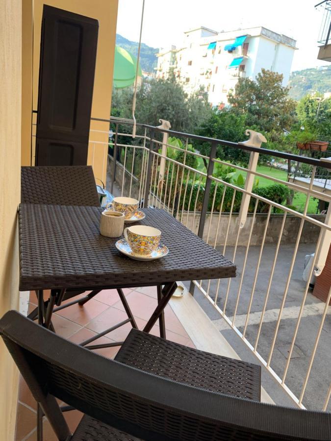 Appartamento Casita Linda Sorrento Esterno foto
