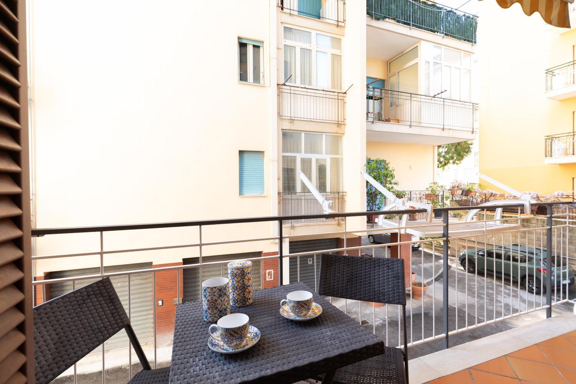 Appartamento Casita Linda Sorrento Esterno foto